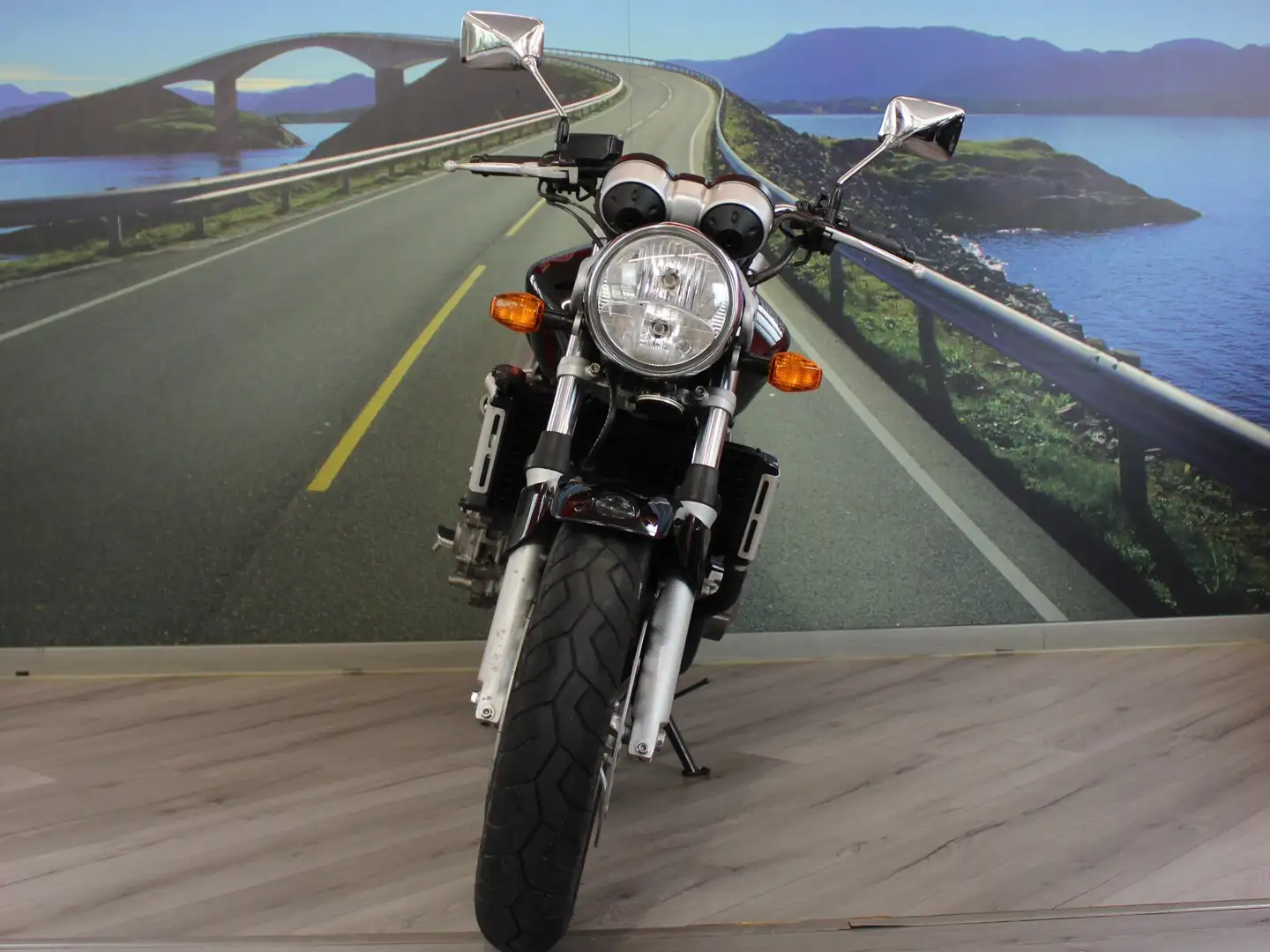 Honda Hornet 2003 - km 29203 crna - 2