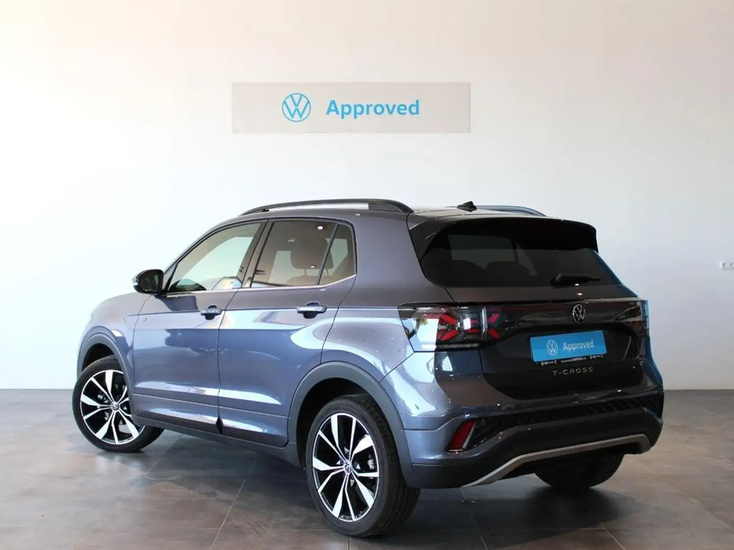 Volkswagen T-Cross 1.0 TSI R-Line Aut. 85kW Gris - 2