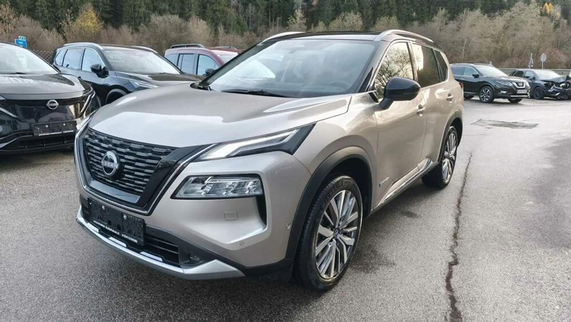 Nissan X-Trail 1,5 VC-T e-Power 4ORCE Allrad Tekna+ AHK Silber - 2