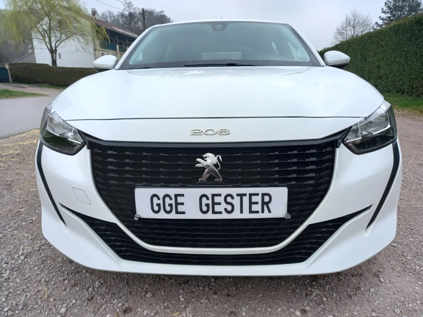 Peugeot 208 STE 1.5 BLUEHDI 100 PREMIUM PACK GPS 2 PL 41302 KM Weiß - 2