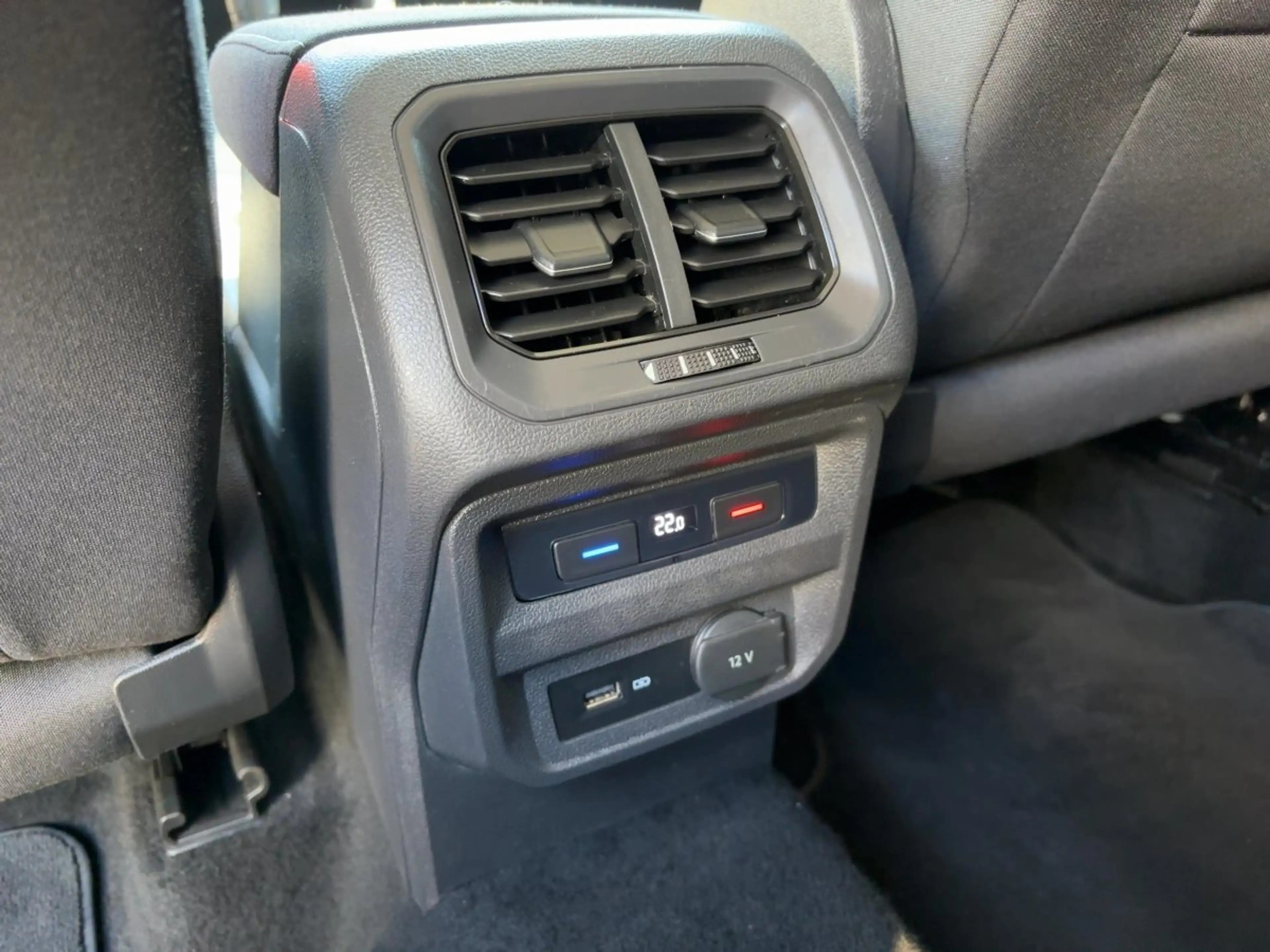 Volkswagen Tiguan Allspace 2.0 TDI IQ.DRIVE ACC,AUTOM.,Navi — photo 13