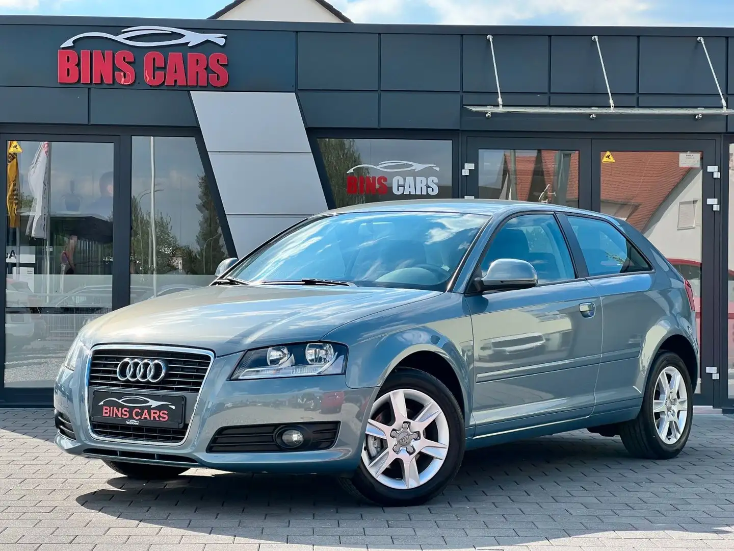 Audi A3 1.6 Attraction*2.Hand*gepflegt*TÜV Neu*ALU Bleu - 1