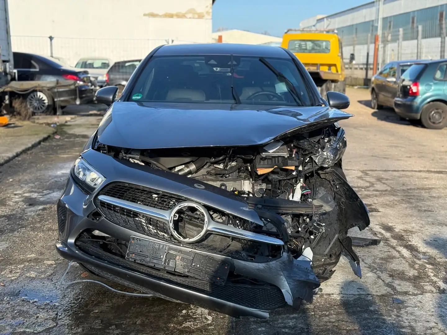 Mercedes-Benz A 200 Edition 19*Business-Paket*Widescreen*Shz* Grau - 2