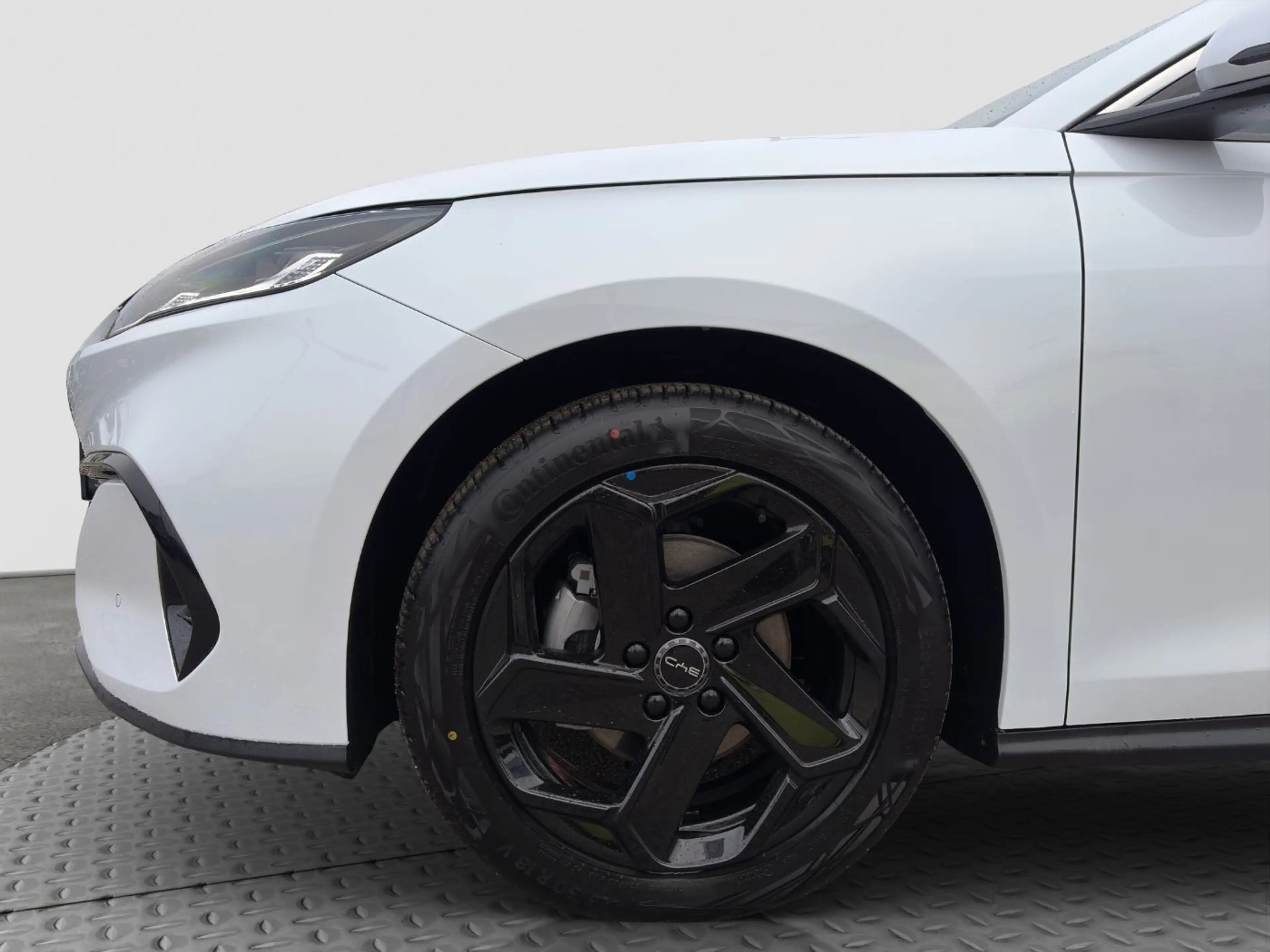 BYD Seal 6 DM-i Comfort Lite — photo 9