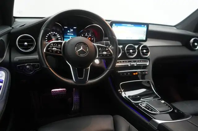 Mercedes-Benz GLC view 11