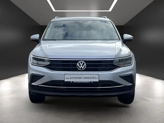 Volkswagen Tiguan view 9
