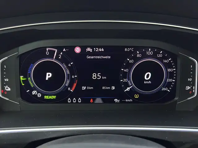 Volkswagen Tiguan view 23