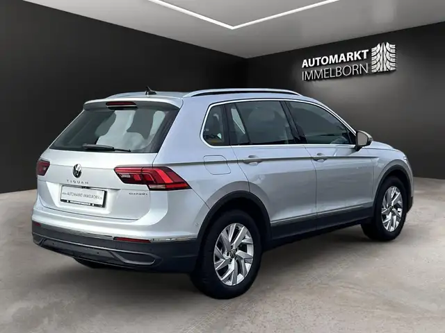 Volkswagen Tiguan view 8