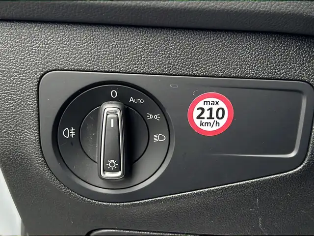 Volkswagen Tiguan view 29
