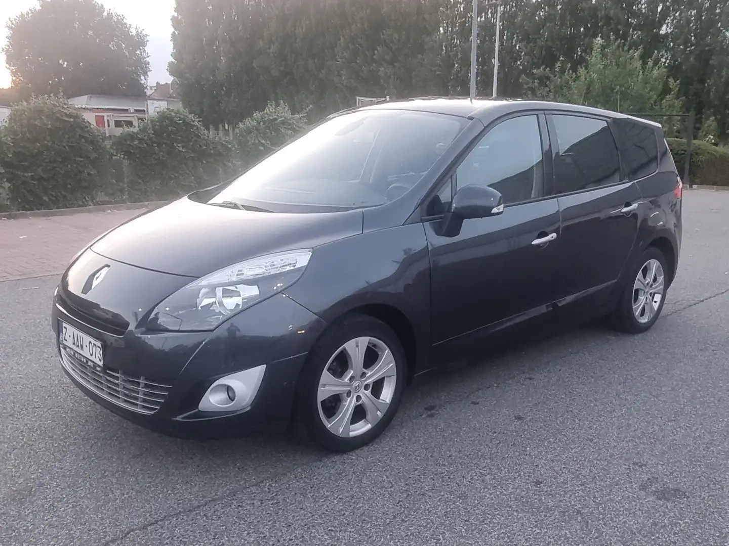 Renault Grand Scenic PRÊTE À IMMATRICULÉ 1.4 TCe Bose 7pl. Grijs - 1