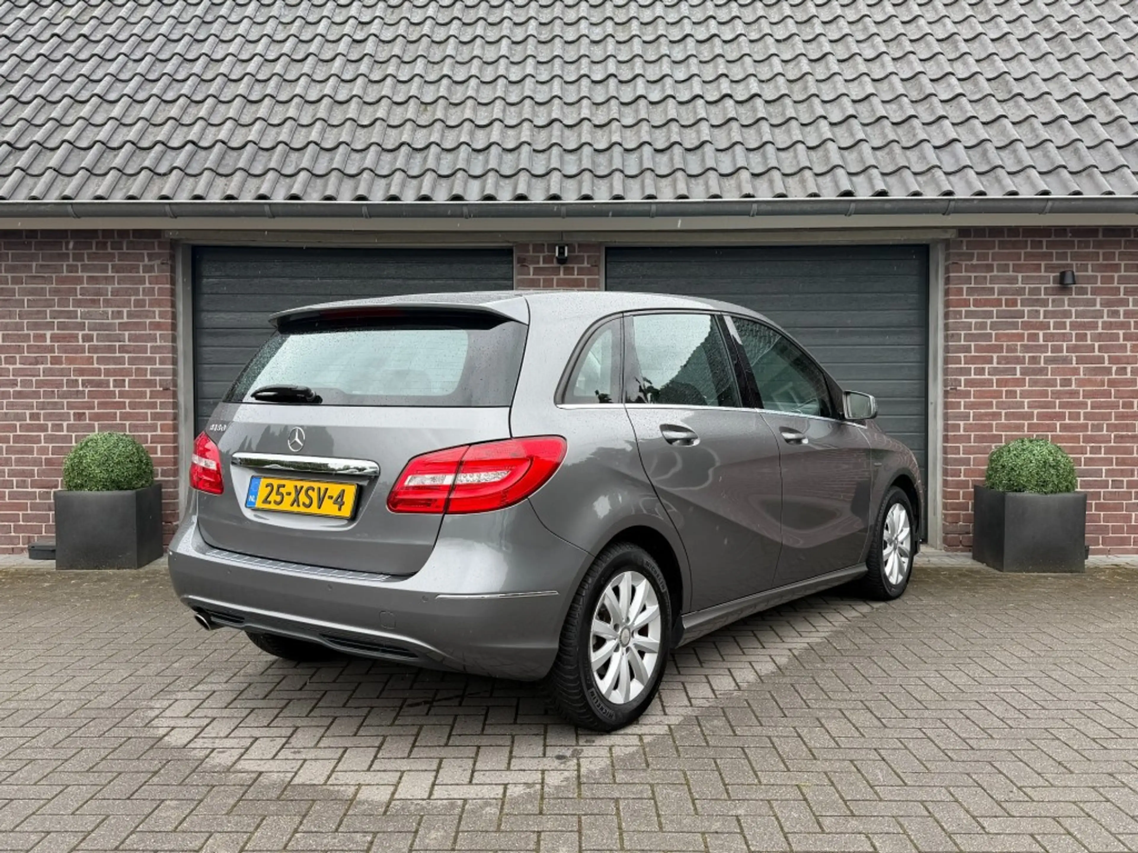 Mercedes-Benz B 180 B180 AMBITION NAVI STOELVERWARMING LED PDC — photo 2
