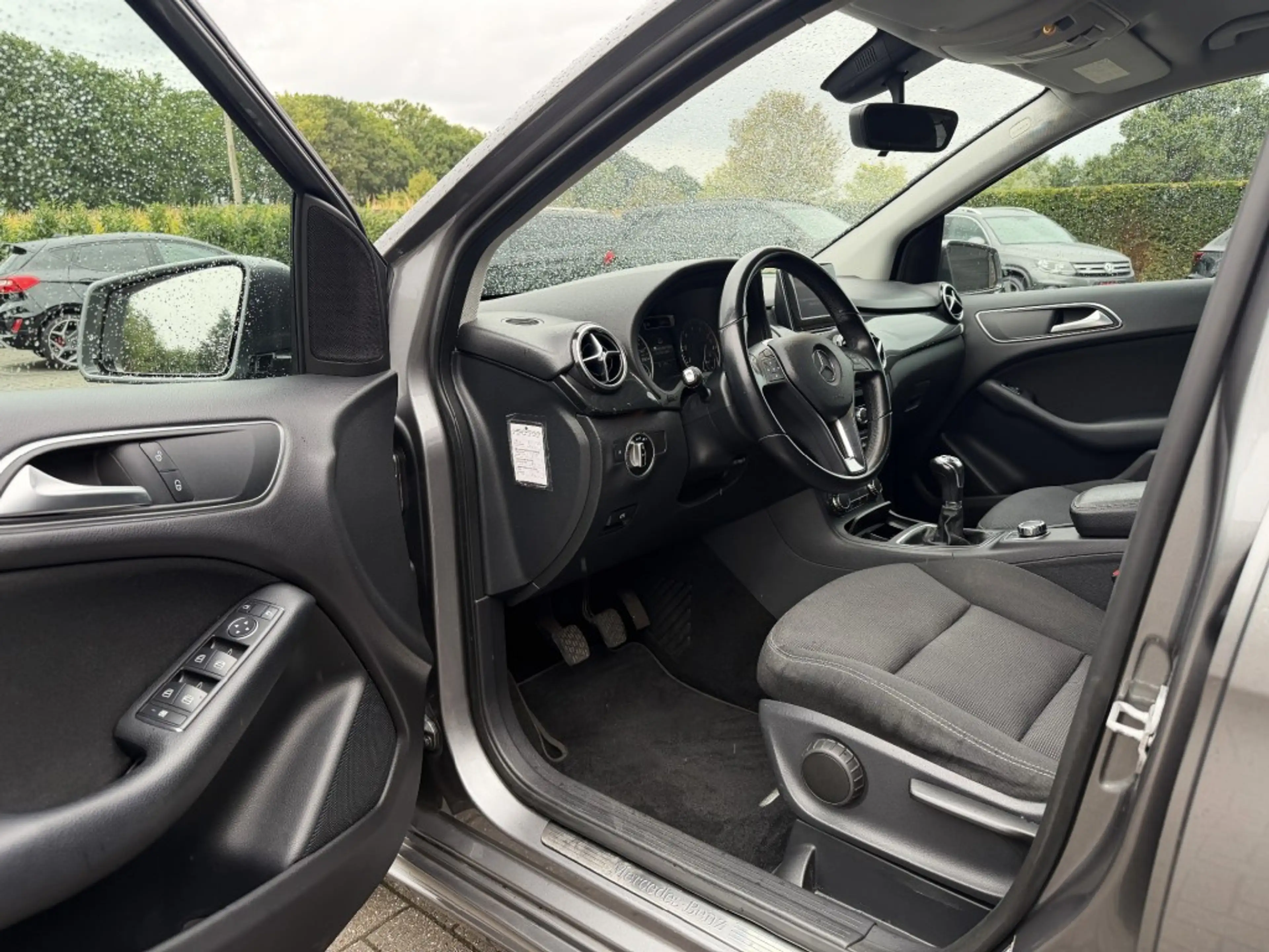 Mercedes-Benz B 180 B180 AMBITION NAVI STOELVERWARMING LED PDC — photo 4