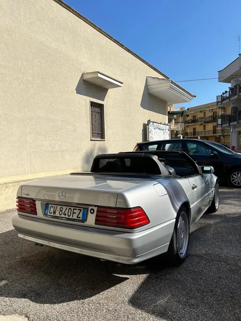 Mercedes-Benz SL 280 srebrna - 2