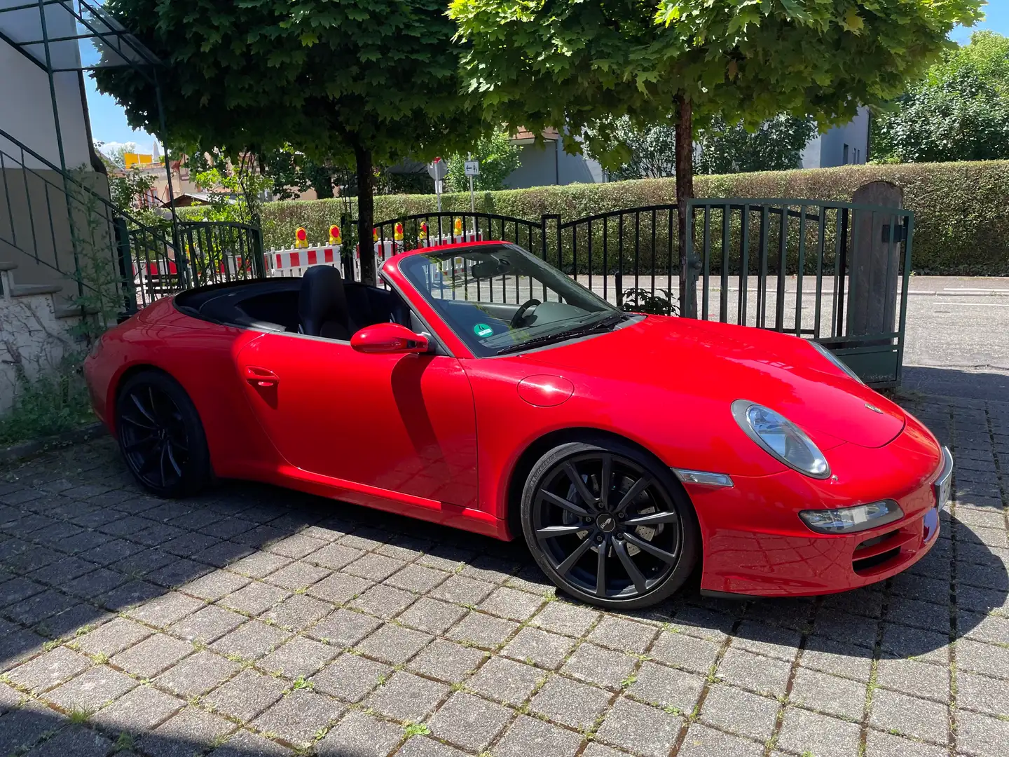 Porsche 997 911 Carrera Cabriolet Red - 1