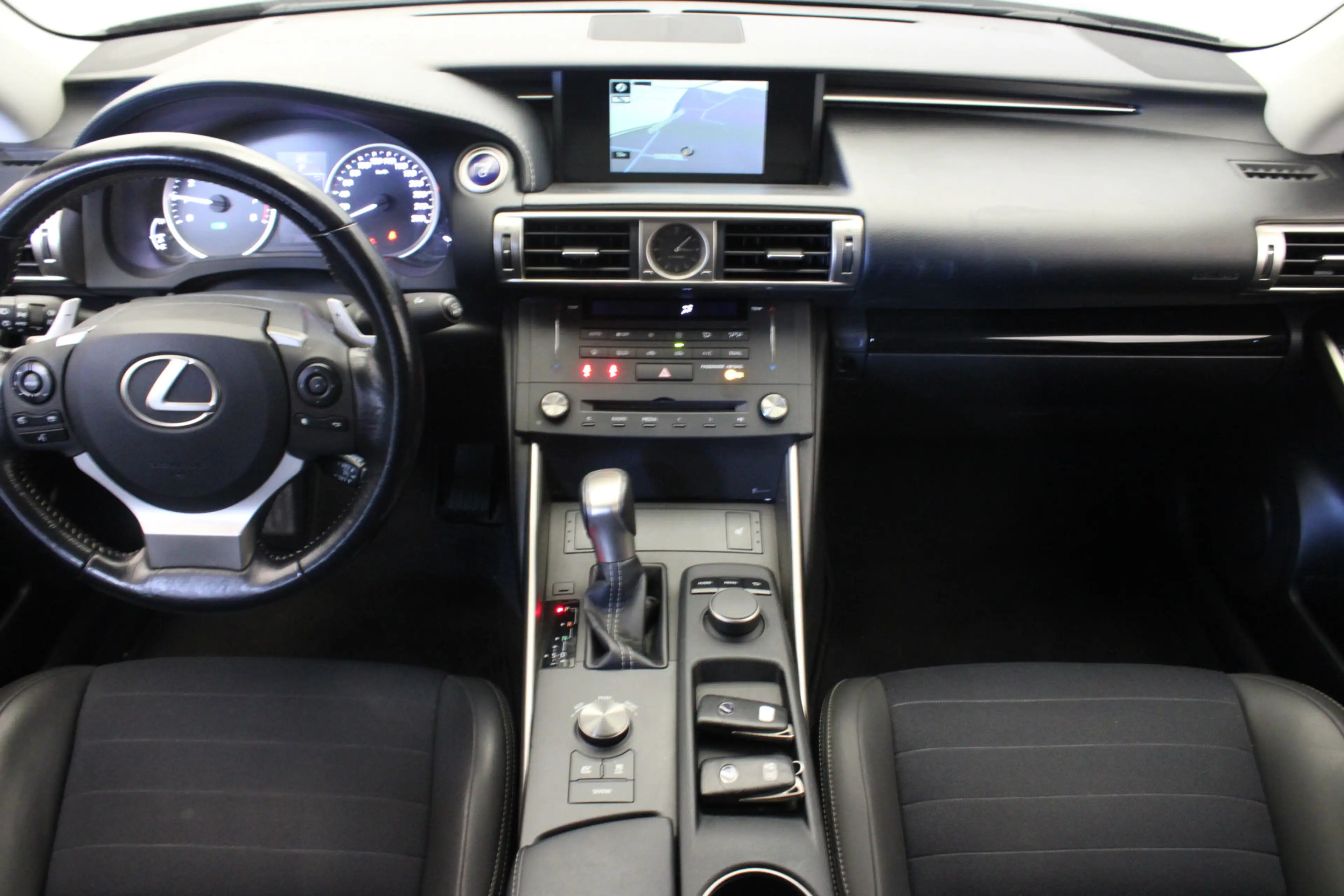 Lexus IS 300 300h Hybrid Sport Edition |Camera|Stoelverw.|Navi| — photo 12