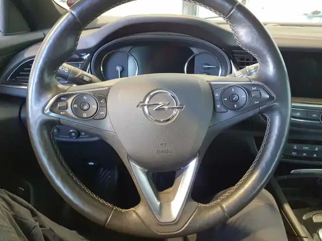 Opel Insignia view 10