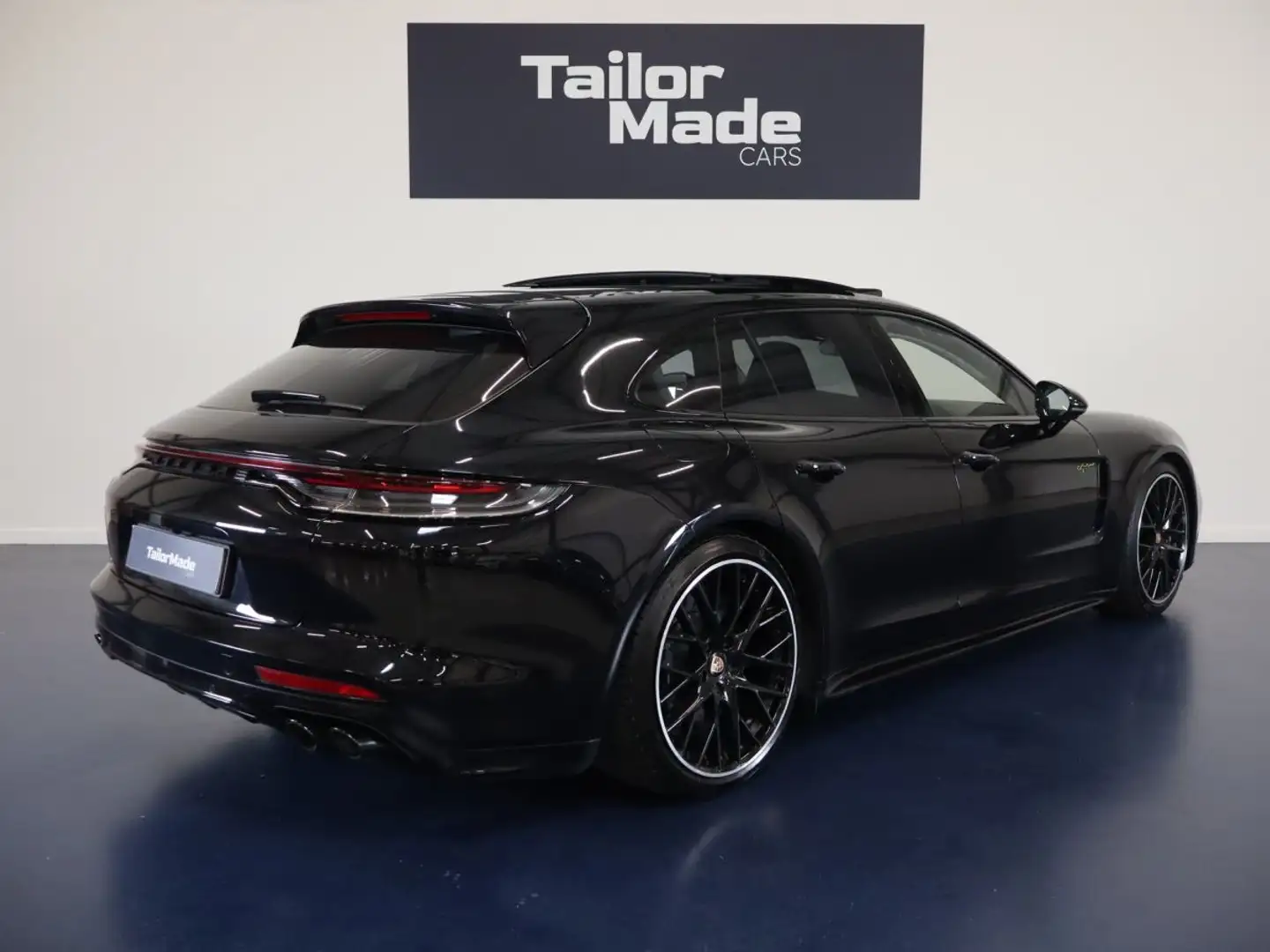 Porsche Panamera Turbo S Sport Turismo - 2