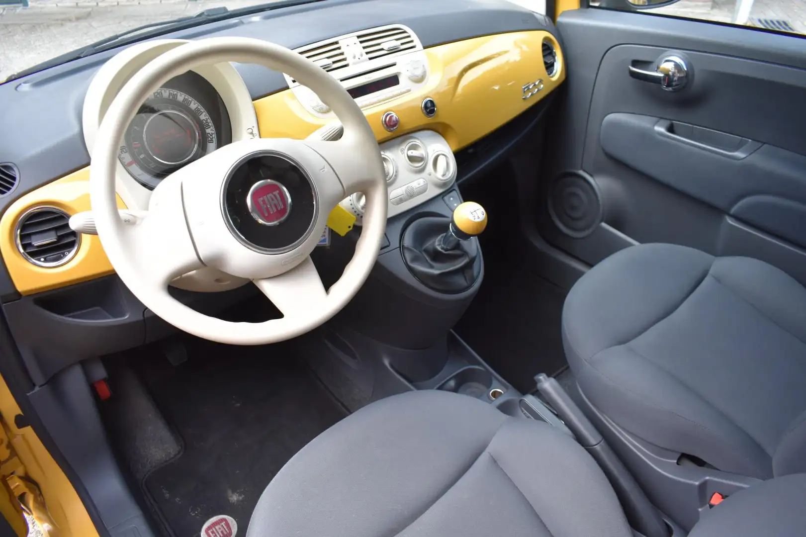 Fiat 500 0.9 TwinAir Color Therapy '12 Airco Inruil mogelij Geel - 2