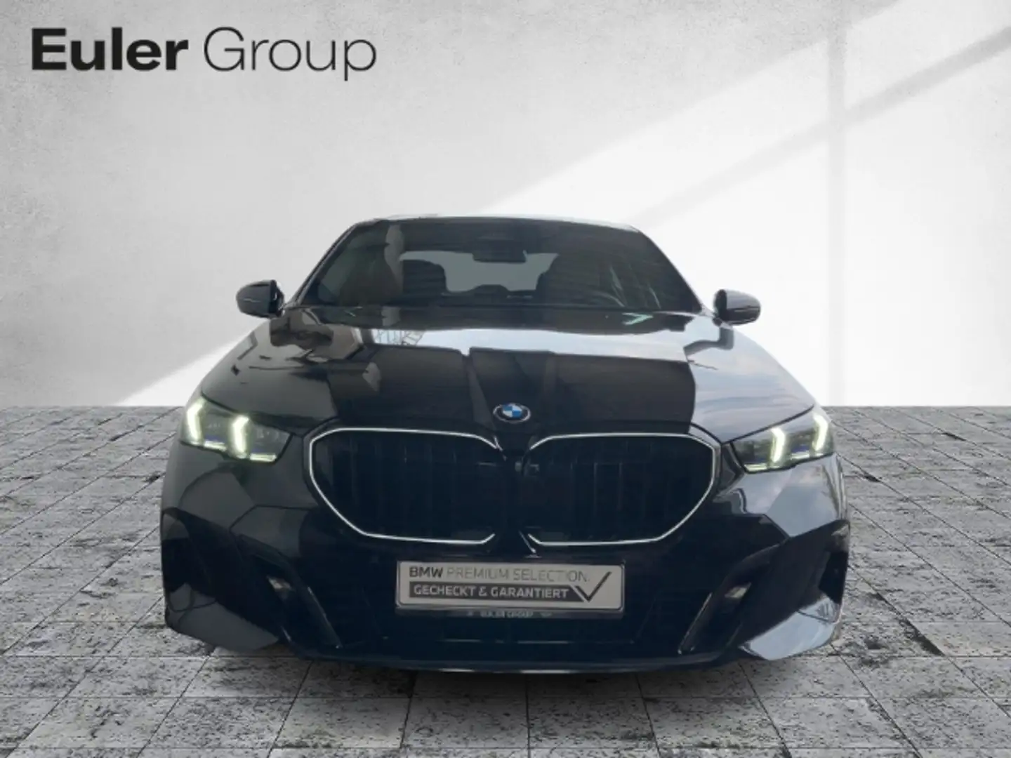 BMW 520 i Limo M-Sport-Pro 19'' St-Hzg. Iconic ACC Hifi Ko Schwarz - 2