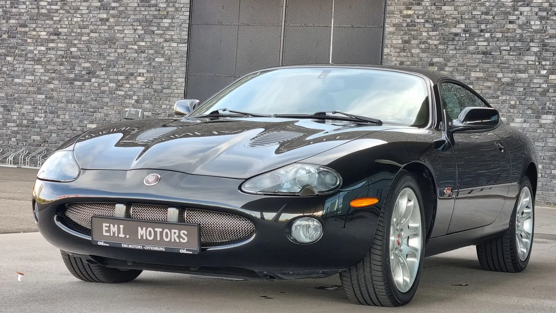 Jaguar XKR Coupe crna - 1