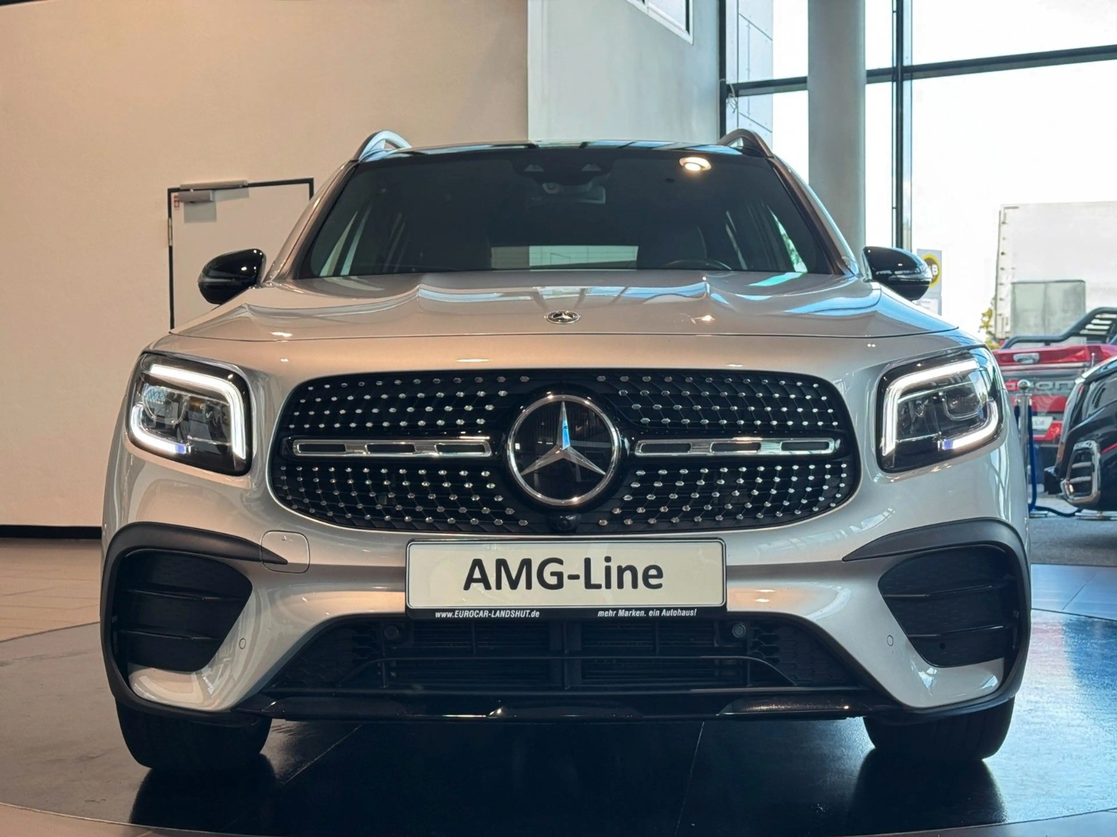 Mercedes-Benz GLB 250 4M AMG-Line Night-P. Pano DISTRONIC AHK — photo 19