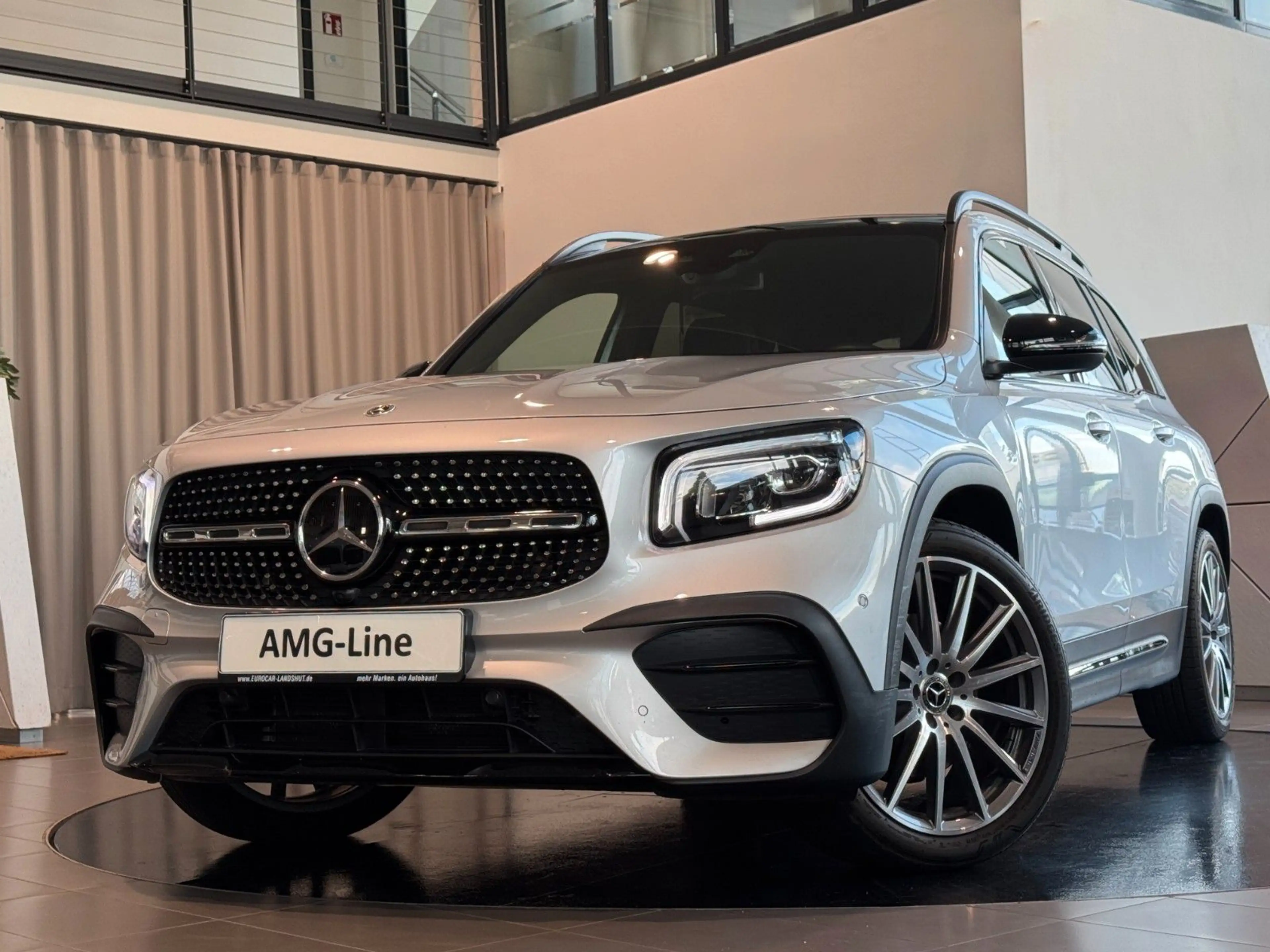 Mercedes-Benz GLB 250 4M AMG-Line Night-P. Pano DISTRONIC AHK