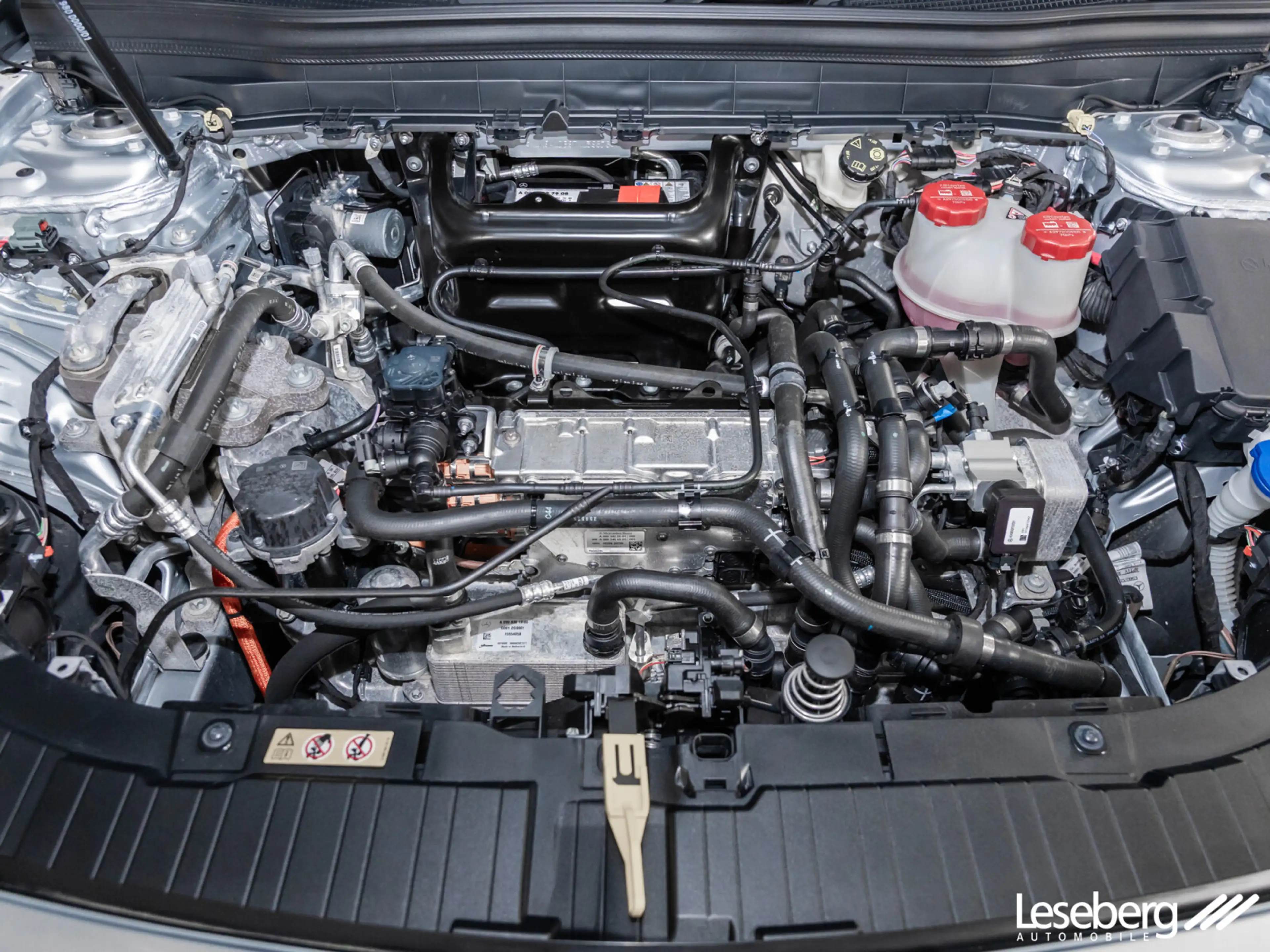 Mercedes-Benz EQB 350 EQB 350 4M Electr.Art Adv+ Pano/Distron/HuD/360° — photo 8