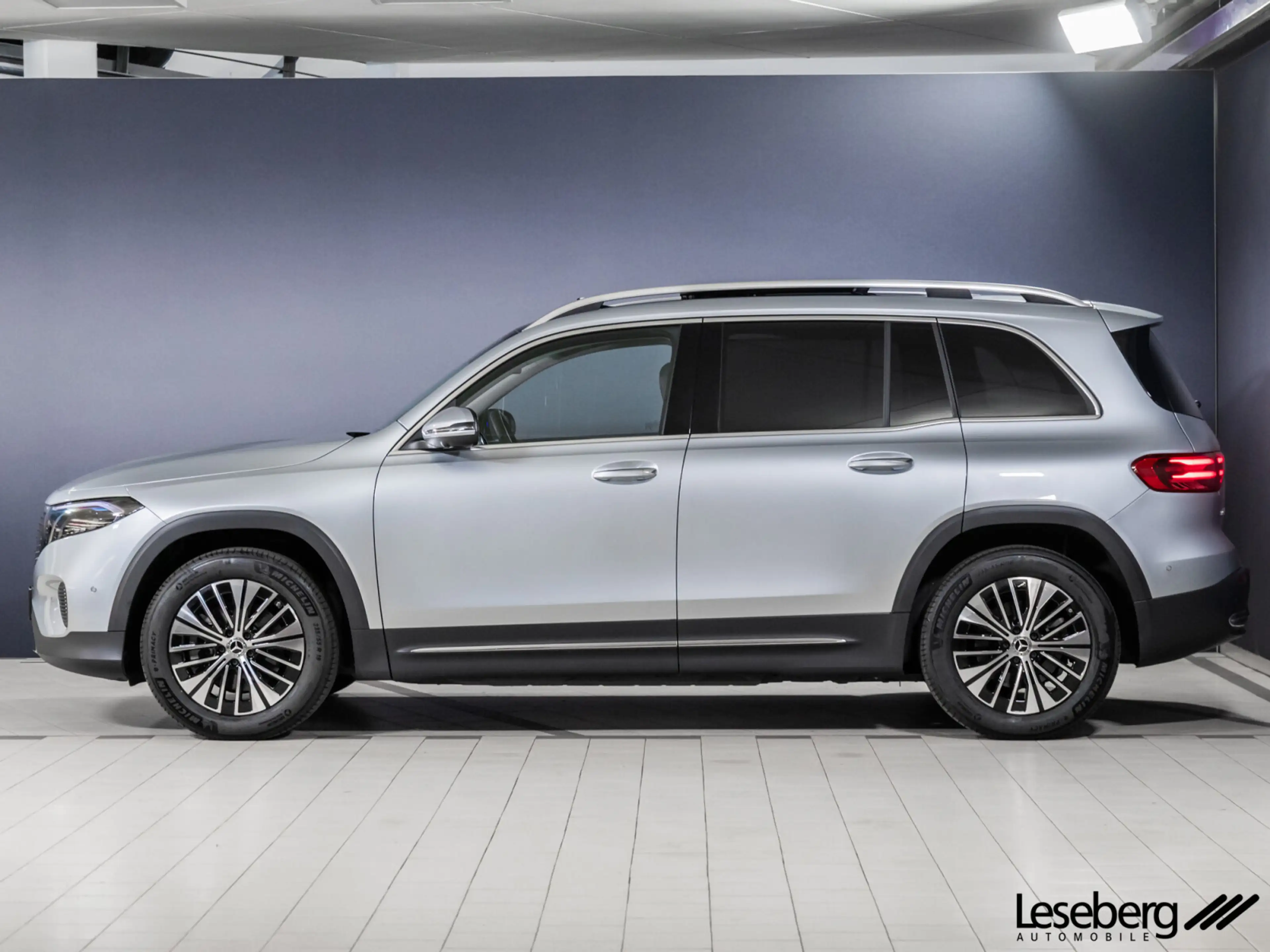 Mercedes-Benz EQB 350 EQB 350 4M Electr.Art Adv+ Pano/Distron/HuD/360° — photo 3