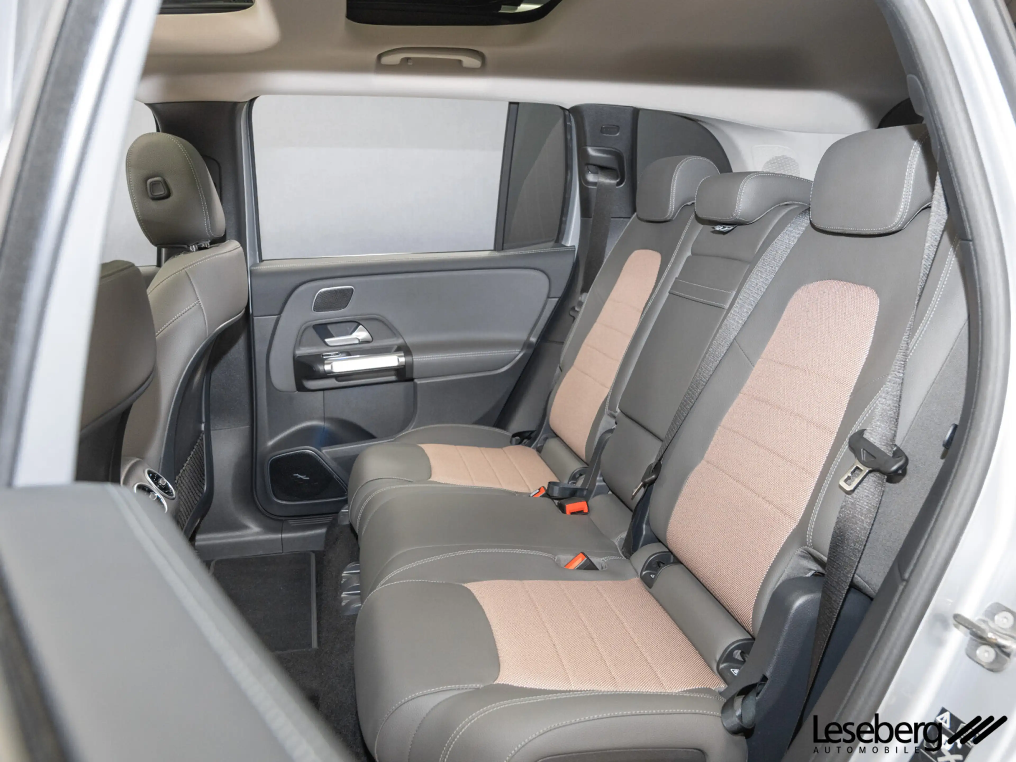 Mercedes-Benz EQB 350 EQB 350 4M Electr.Art Adv+ Pano/Distron/HuD/360° — photo 15