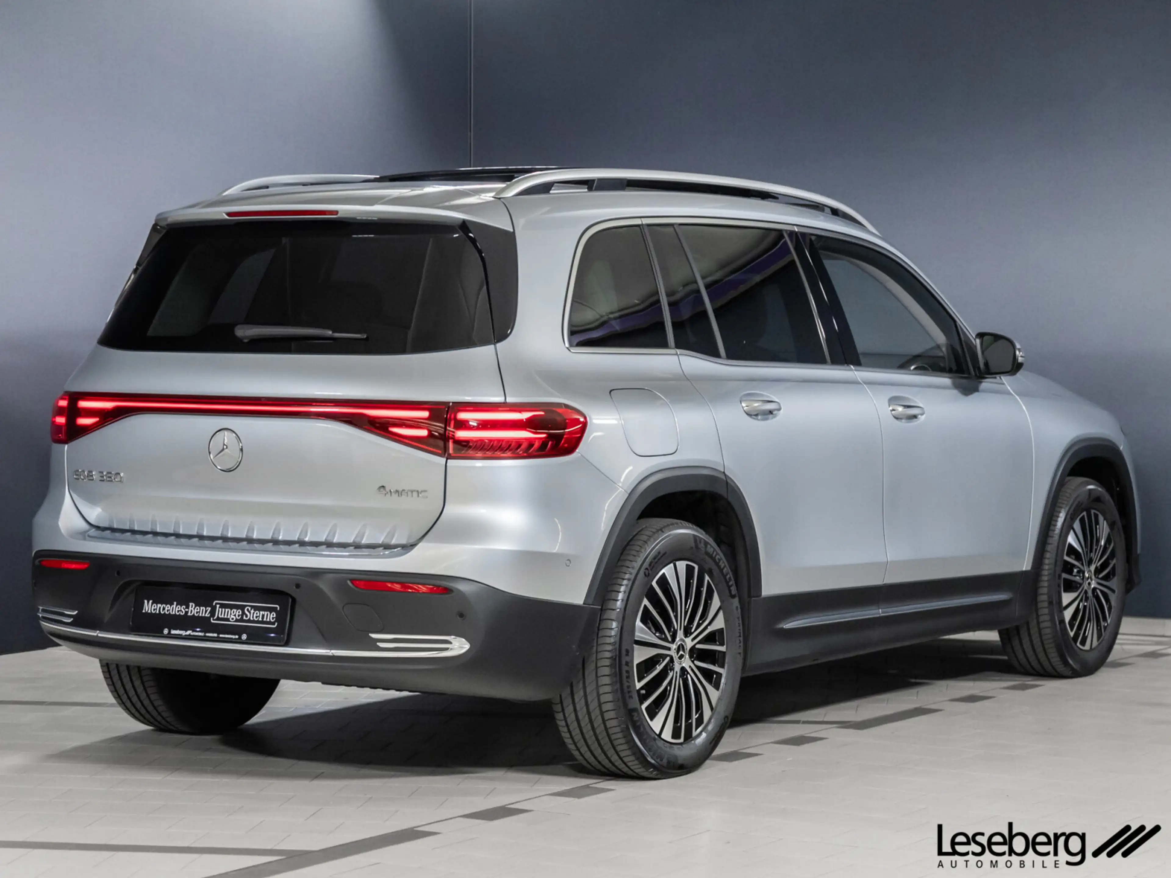 Mercedes-Benz EQB 350 EQB 350 4M Electr.Art Adv+ Pano/Distron/HuD/360° — photo 2