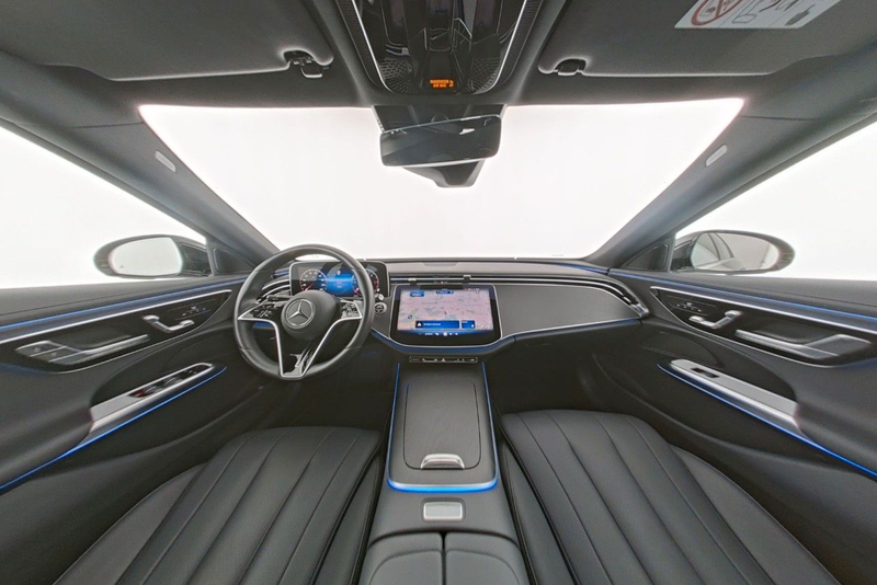 Mercedes-Benz E 220 d Avantgarde DIGITAL MEMO 360° DISTR+ MBUX — photo 2