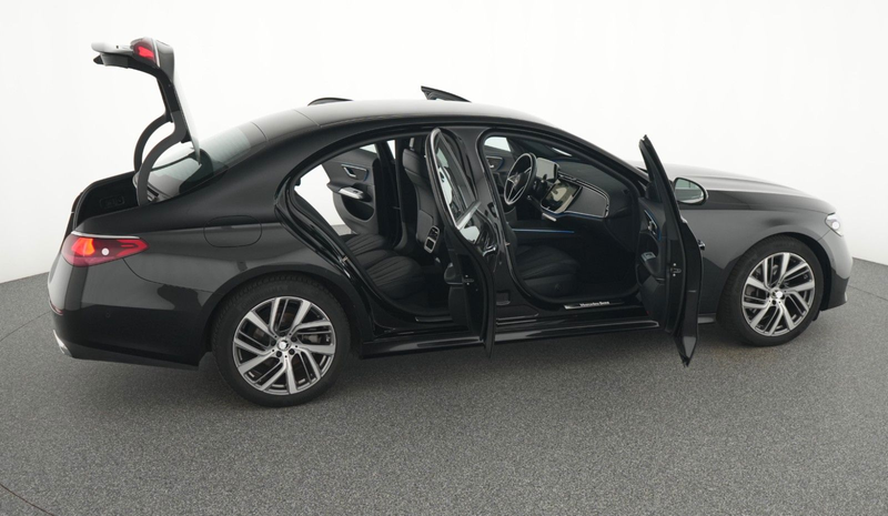 Mercedes-Benz E 220 d Avantgarde DIGITAL MEMO 360° DISTR+ MBUX — photo 16