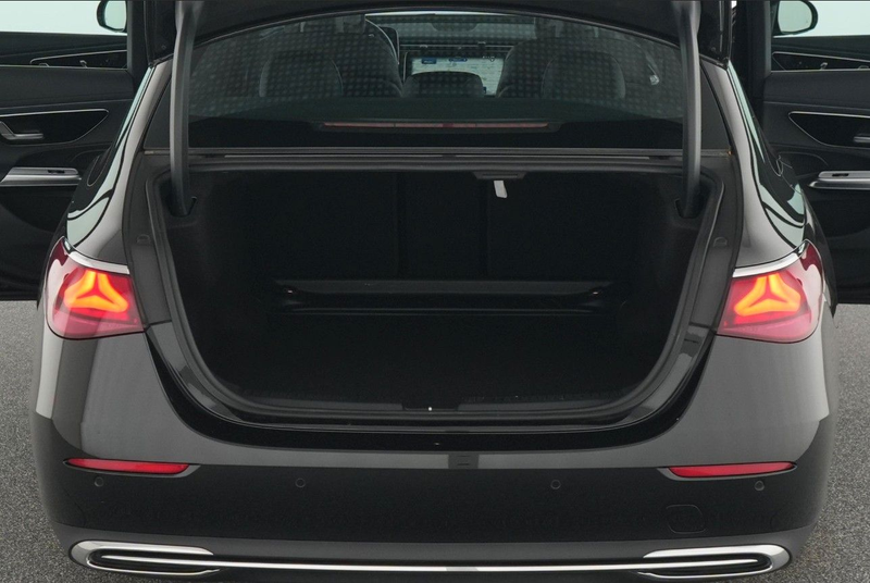 Mercedes-Benz E 220 d Avantgarde DIGITAL MEMO 360° DISTR+ MBUX — photo 15