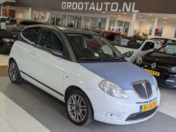 1.4-16V Sport Airco, Stuurbekrachtiging
