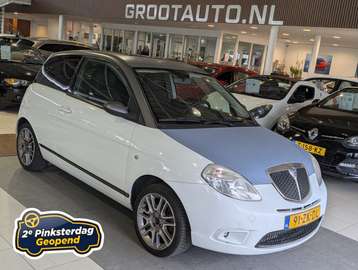1.4-16V Sport Airco, Stuurbekrachtiging