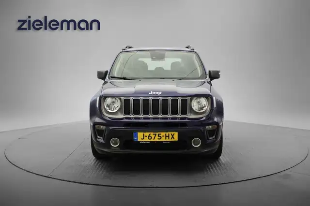 Jeep Renegade view 10