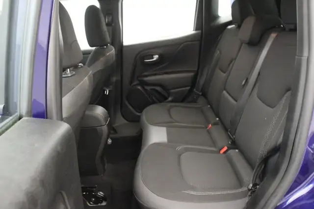 Jeep Renegade view 7