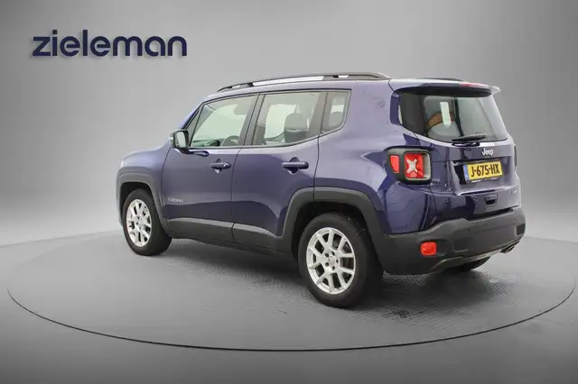 Jeep Renegade view 2