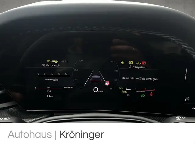 Audi Q5 view 12