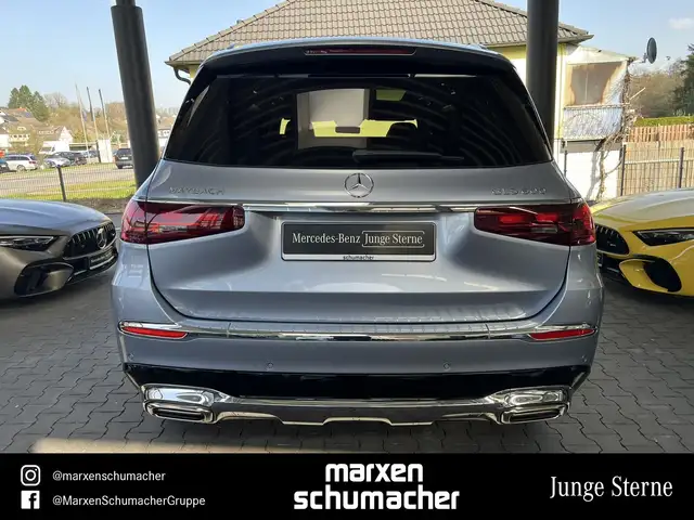 Mercedes-Benz GLS view 5