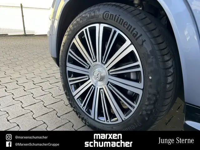 Mercedes-Benz GLS view 7