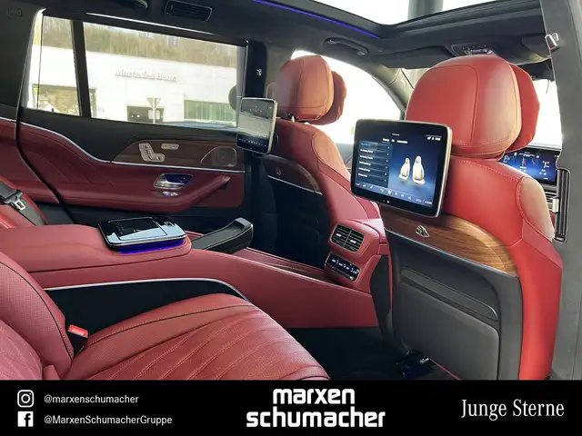Mercedes-Benz GLS view 15