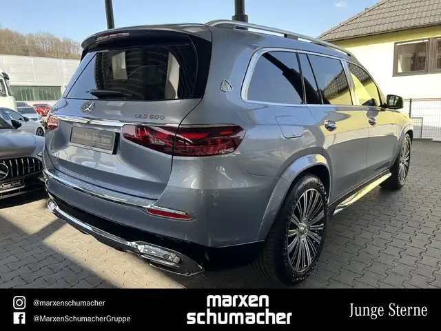 Mercedes-Benz GLS view 4