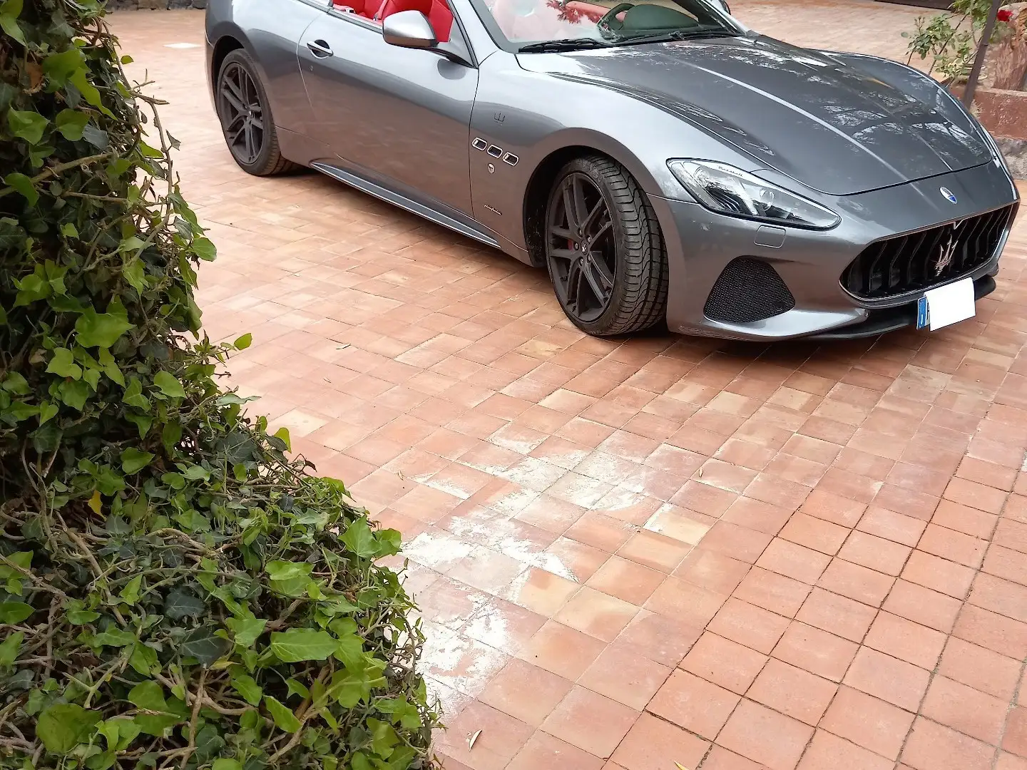 Maserati GranCabrio 4.7 Sport auto siva - 1