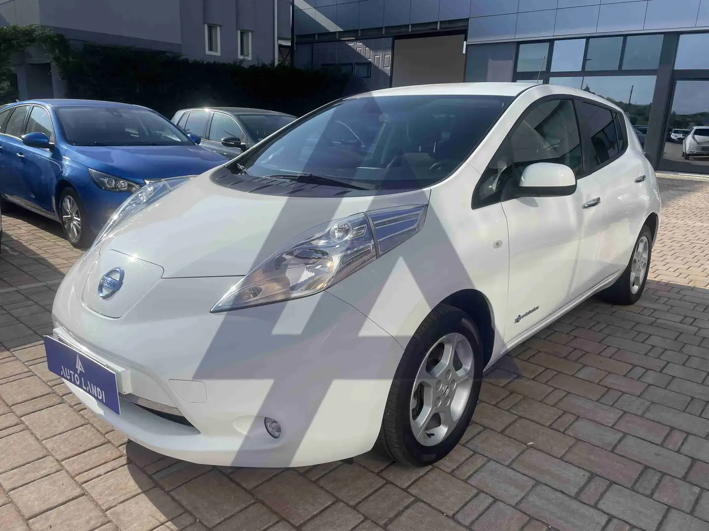 Nissan Leaf Leaf Acenta 24kW (buy/buy) 109cv my16 Bianco - 1