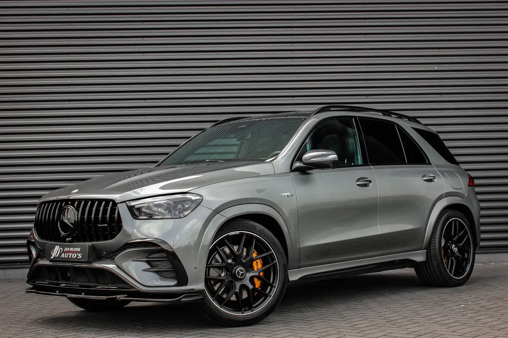 Mercedes-Benz GLE 53 AMG Hybrid 4MATIC+ NIGHT EDITION / LUCHTVERING / TREKH Grau - 1
