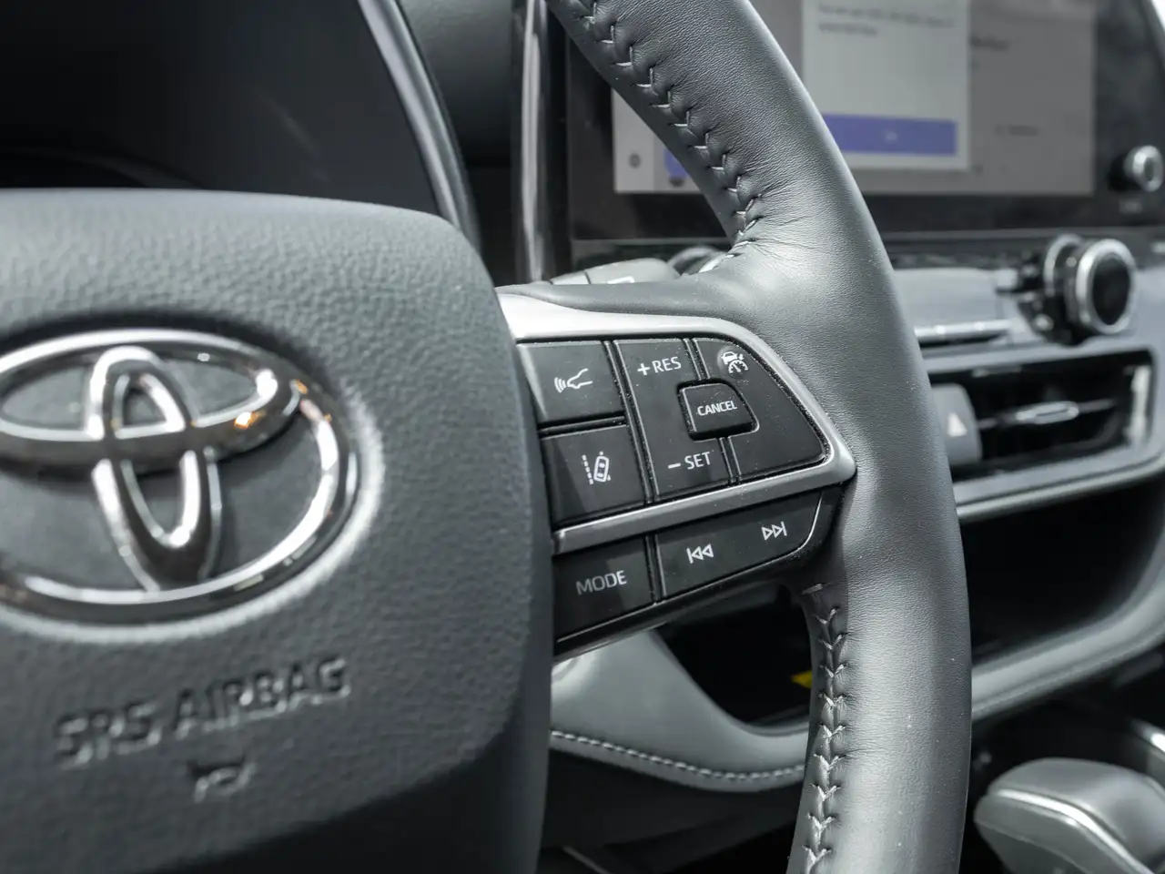 Toyota Highlander снимка Toyota Highlander