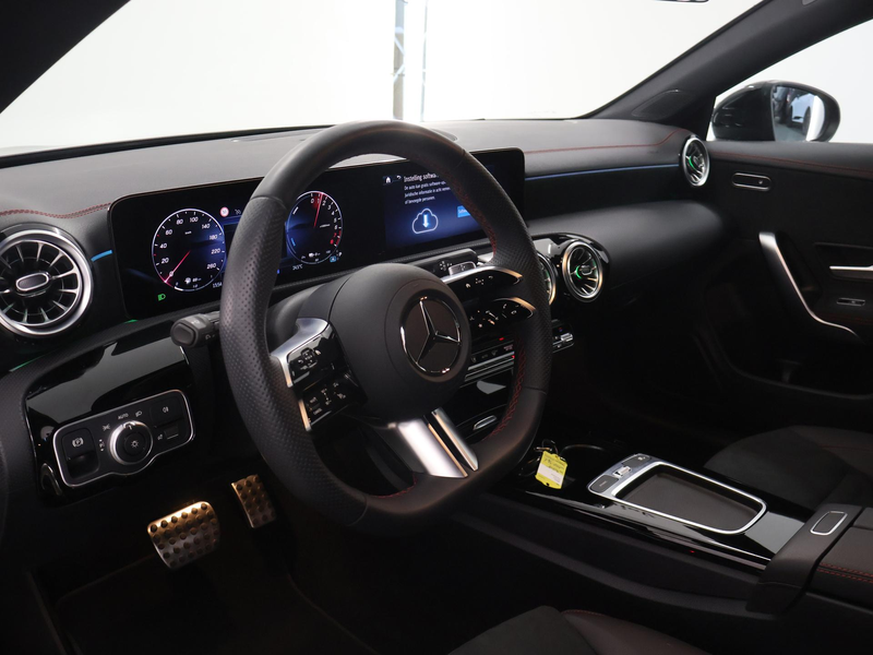 Mercedes-Benz CLA 250 Shooting Brake e Star Edition AMG Line | Night | S — photo 7