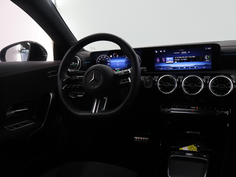 Mercedes-Benz CLA 250 Shooting Brake e Star Edition AMG Line | Night | S — photo 9