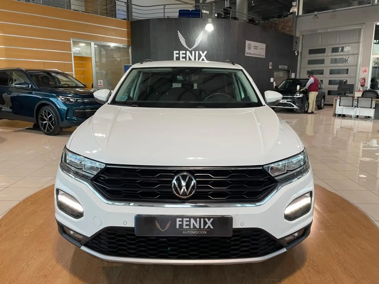 Volkswagen T-Roc 1.5 TSI Advance DSG7 Weiß - 2